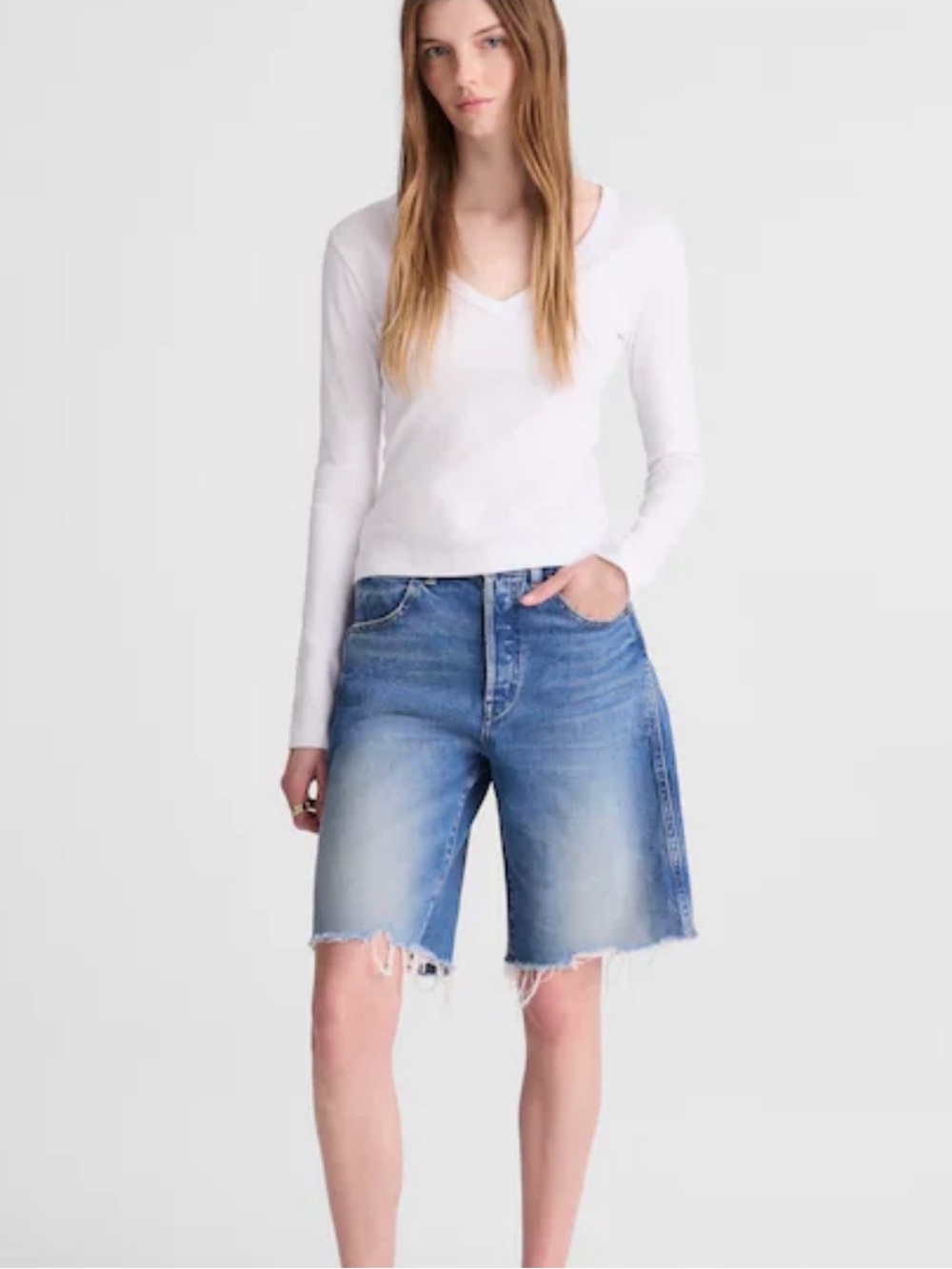 Madewell NWT Essex Long Baggy Light Blue Frayed Hem Denim Shorts sz 23 NY999